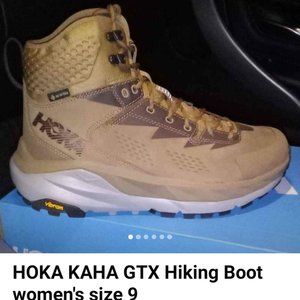 HOKA size 9 women's hiking boots
